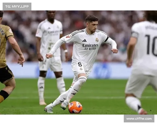 马卡预测皇马首发阵容 巴尔韦德复出三名新援亮相后防线 马卡预测皇马首发阵容 巴尔韦德复出三名新援亮相后防线