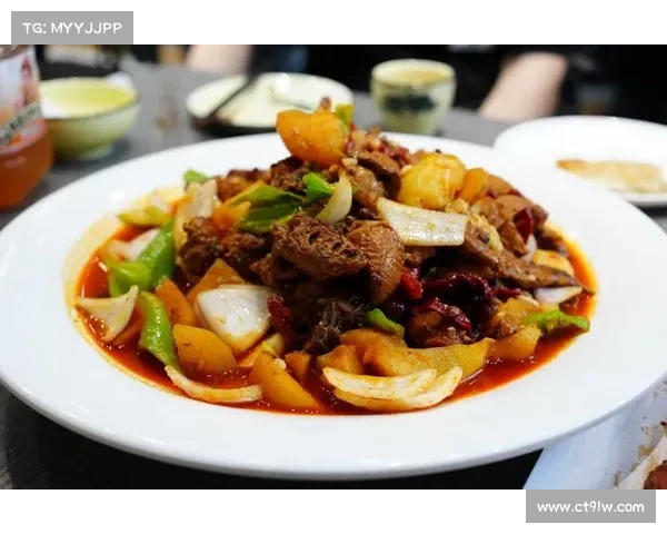 孙颖莎谈新疆美食大盘鸡和馕独特魅力透露个人偏好